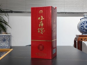 小角楼酒 私藏10 四川上开酒盒包装
